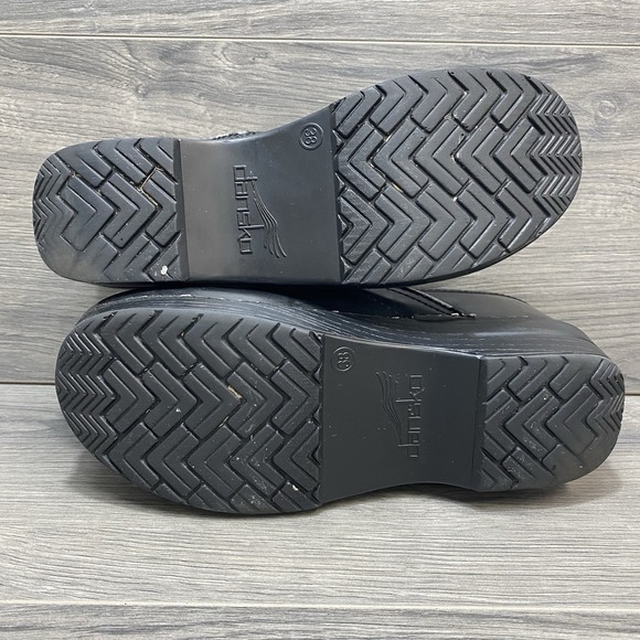 Dansko 38/7 US Womens Shoes Gloss Black Leather Mule Clog Nurse Comfort - Picture 7 of 16